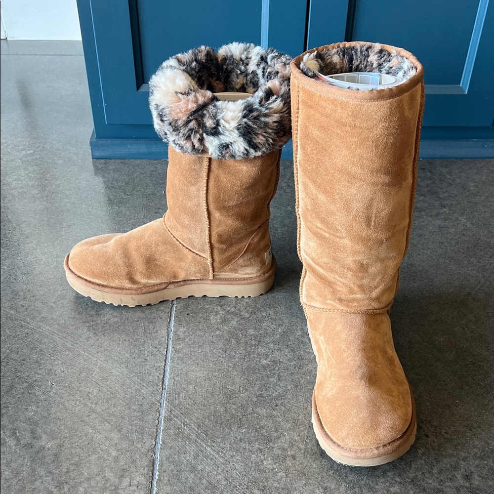 UGG Cozy Tan Faux Fur Lined Boots size 7